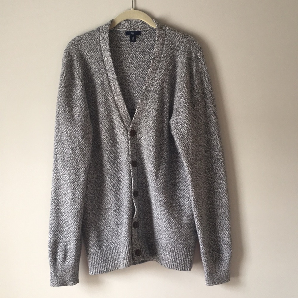 NWOT Gap knit sweater